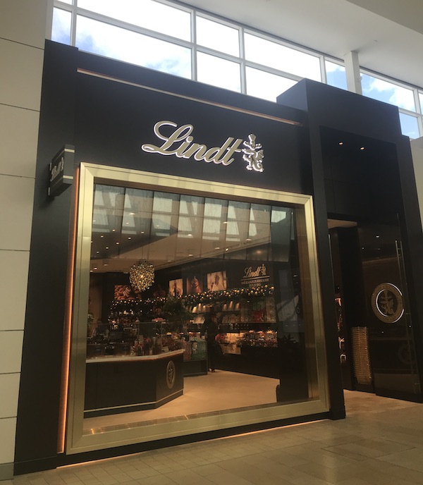 lindt chocolate flagship yorkdale