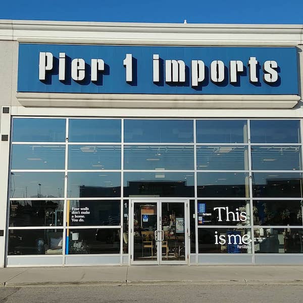 pier 1 struggling