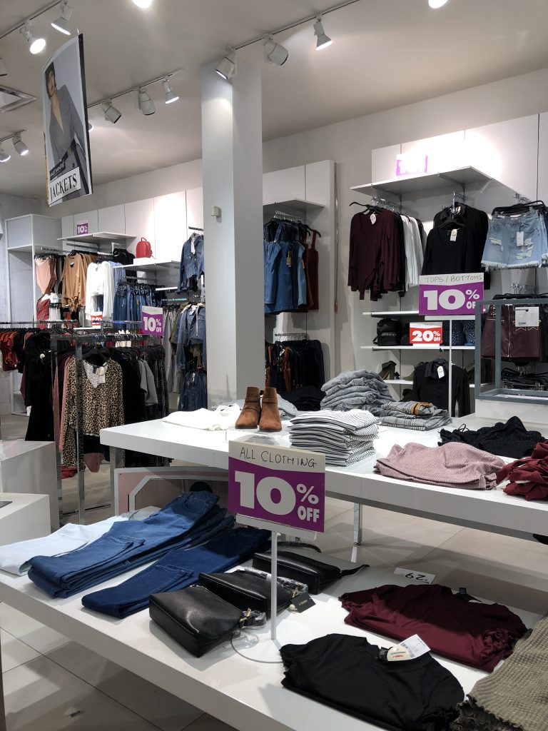 forever 21 store closing