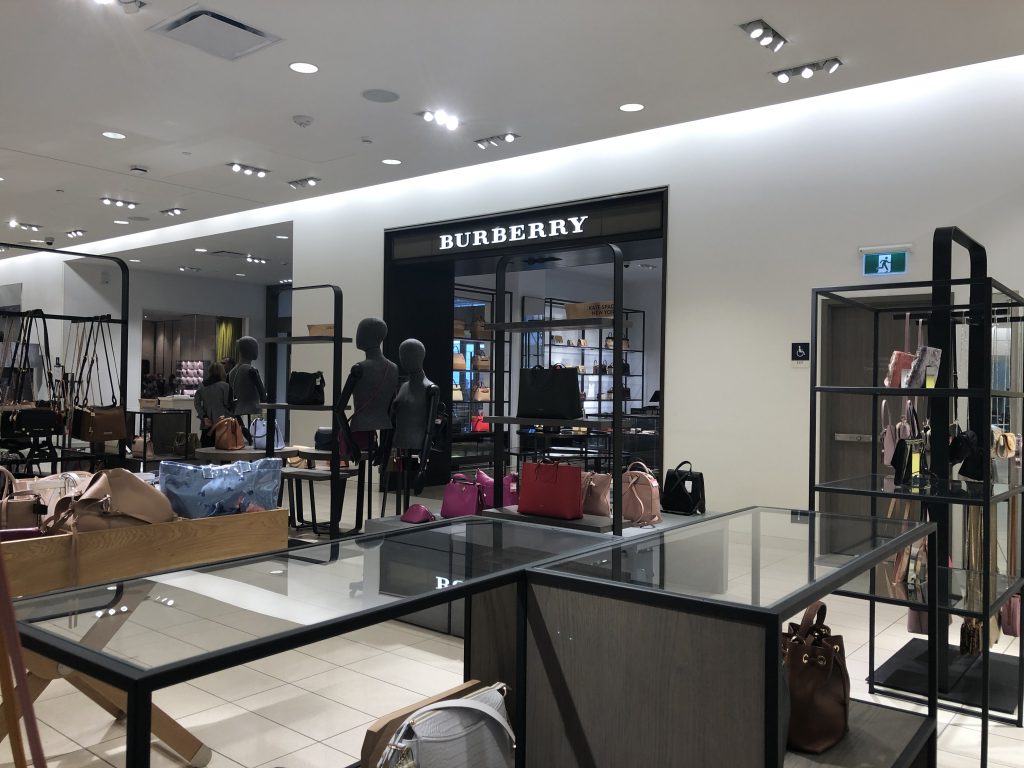 Burberry shop-in-shop 