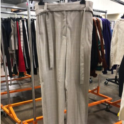 Pantalon—$75.00